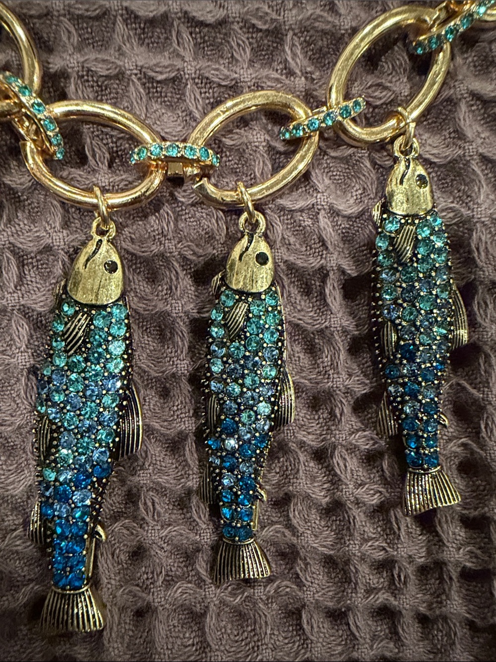 Gold Necklace Blue Glitter Fish Charms - Betsey Johnson sardines double sided - Picture 4 of 8